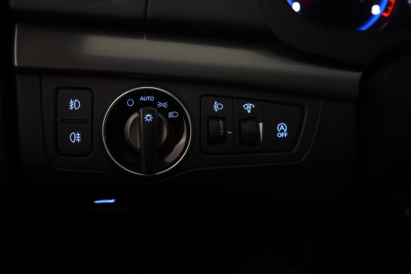 Car Image - 7dv3yMx4UUSjjtZIjoiZXR