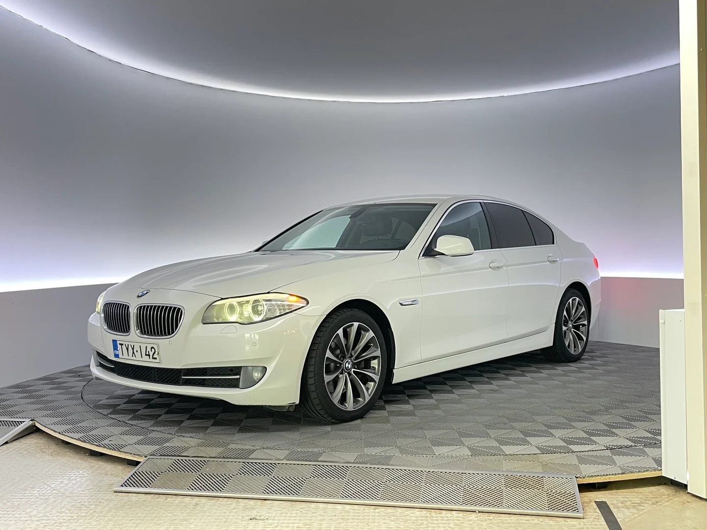 Car Image - 7bxQ1AUQQWckimNMqKnGFv
