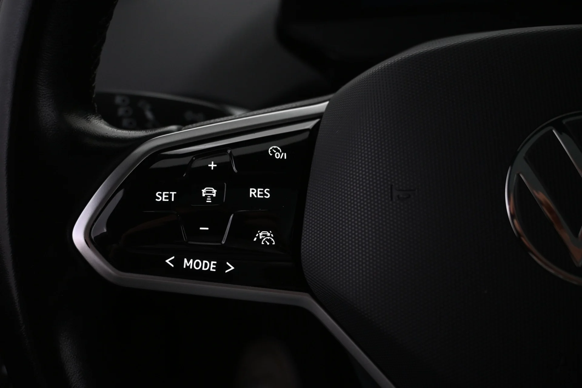 Car Image - SD6eHJlmQxi8uqlStxmYO