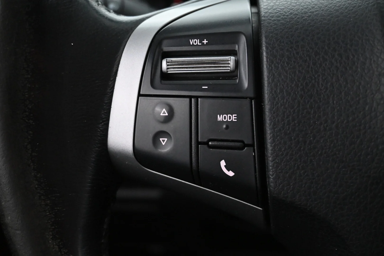 Car Image - 2HdUimkRputJ2xmVfpElsr