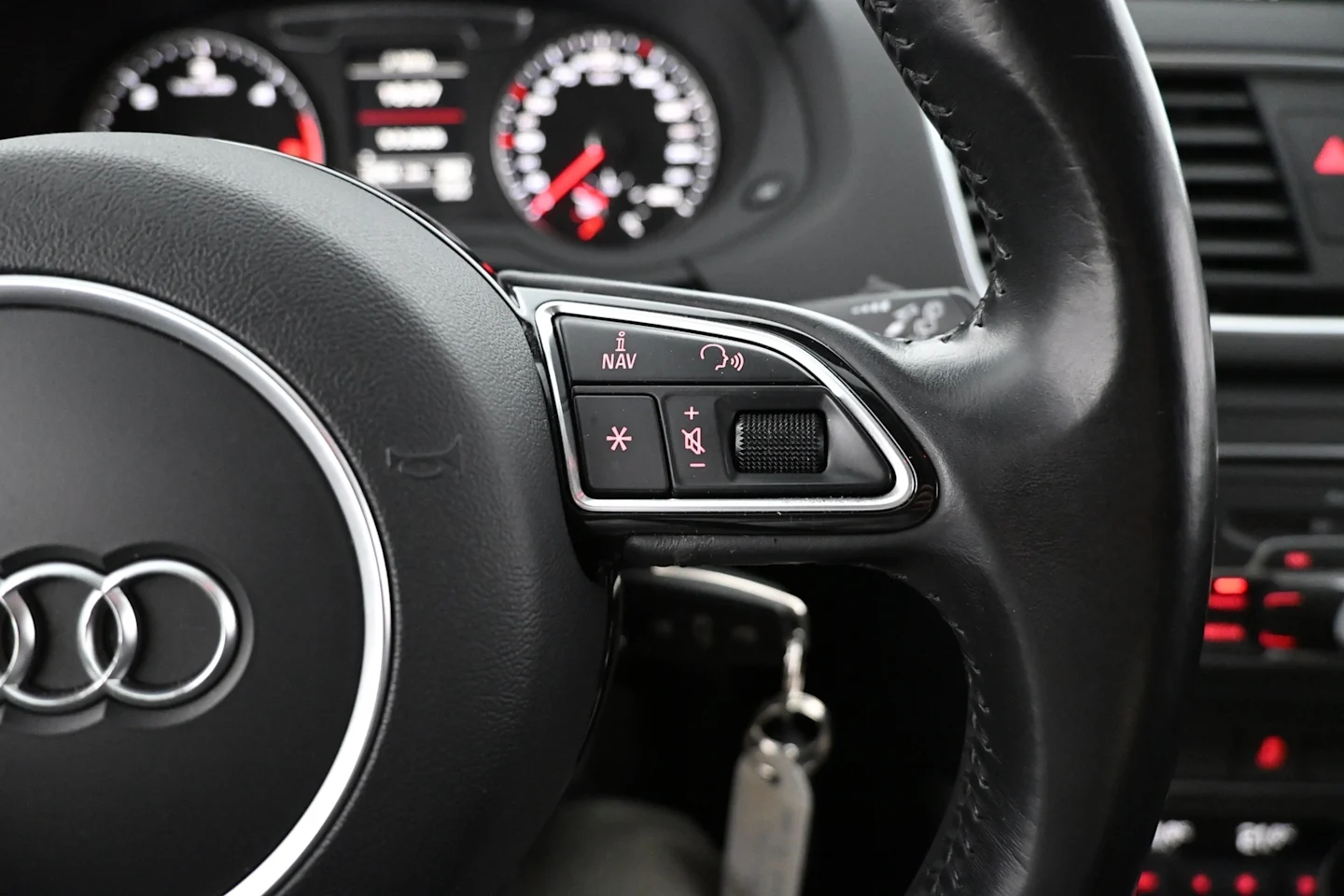 Car Image - 742MCYjj5w4aFsiSyAbi0t