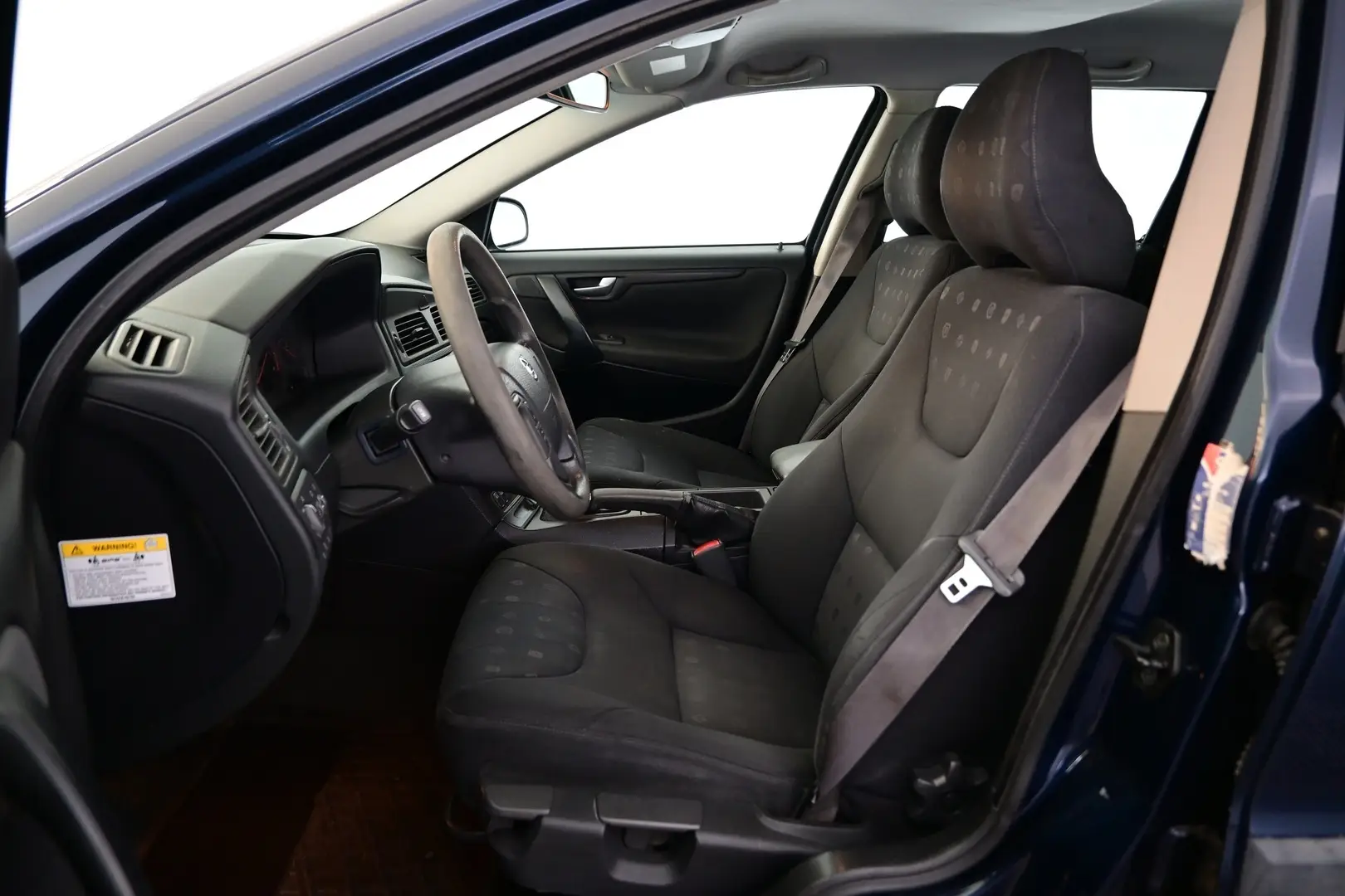 Car Image - 6GNoB31sqs17gCoWHsFu4e