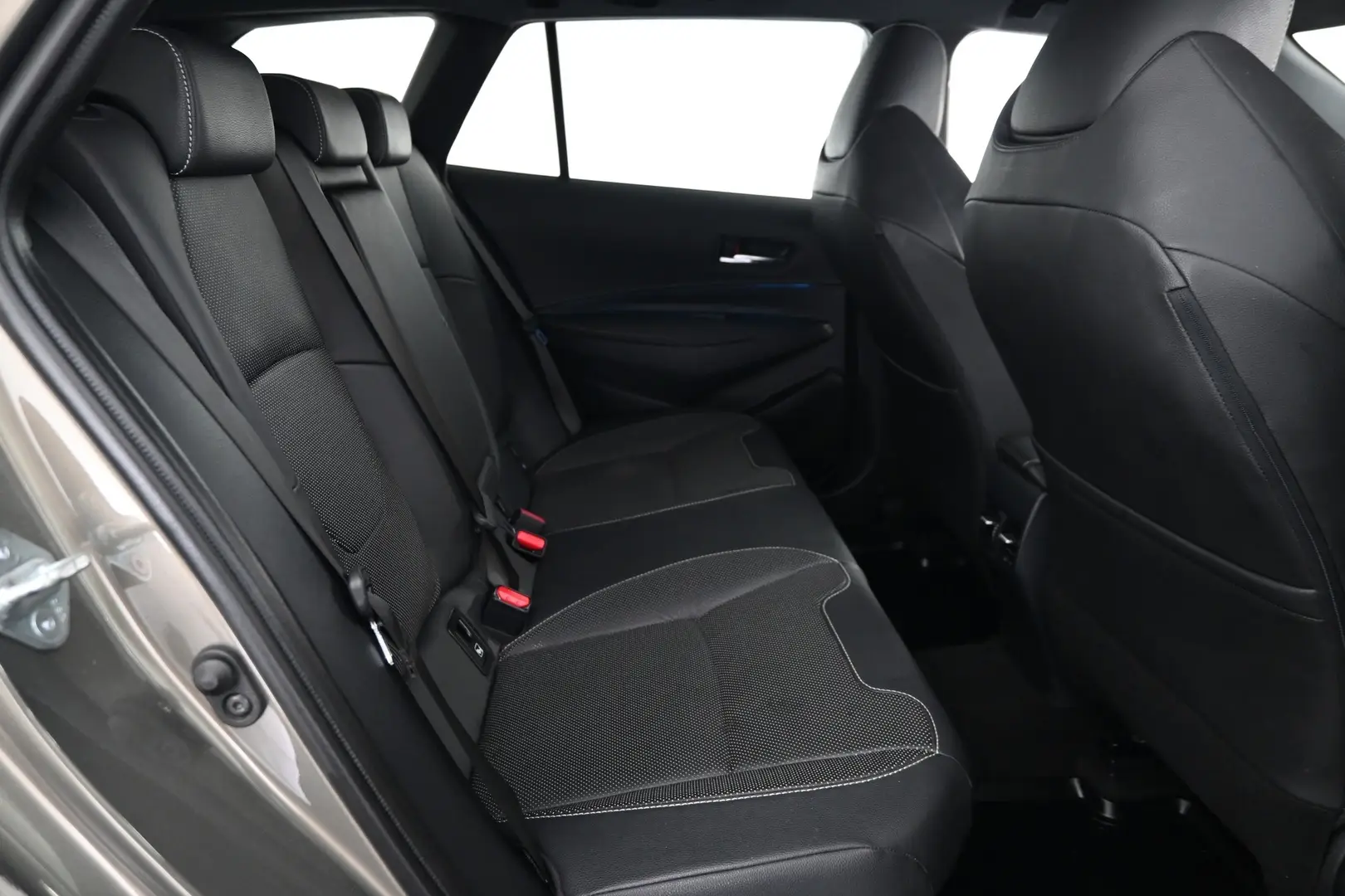 Car Image - 4wD4Pzlj1ii4ke4GQqwYlm