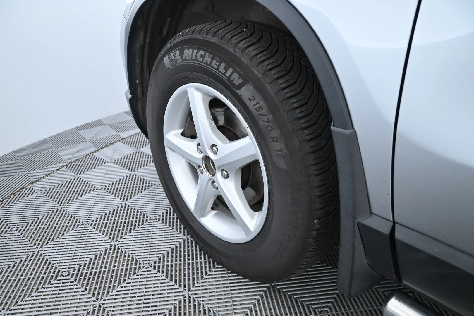 Car Image - h4SQ9Dx8Wd4DFTC3fbA6h