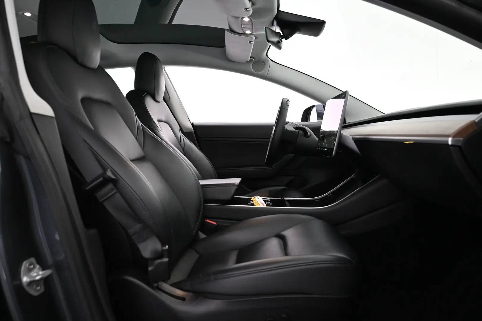 Car Image - 6TWJT3hrmgTXGw2b5nvAm2