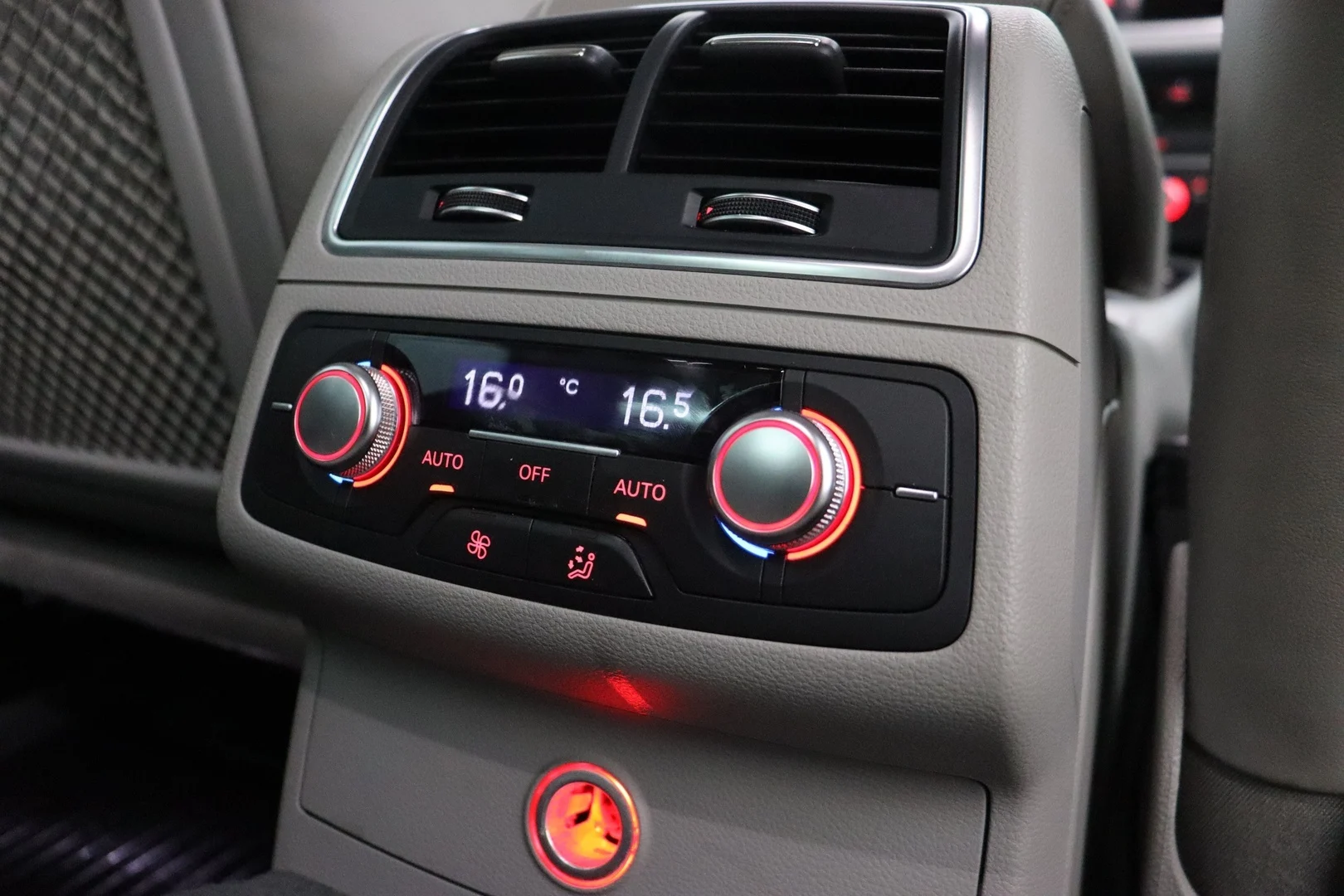 Car Image - 2Y4gzau3HVUkxCMCaqQnAB