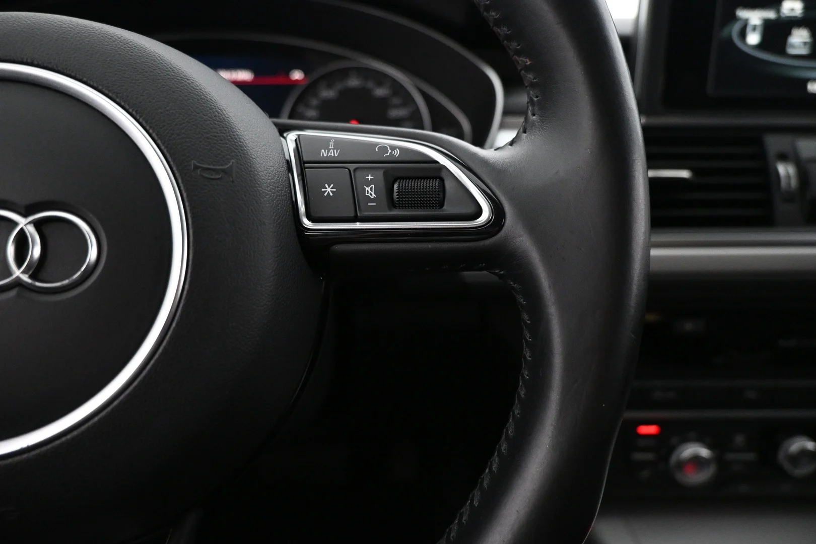 Car Image - 70Z2YFgRWOj6xs0715PXbz
