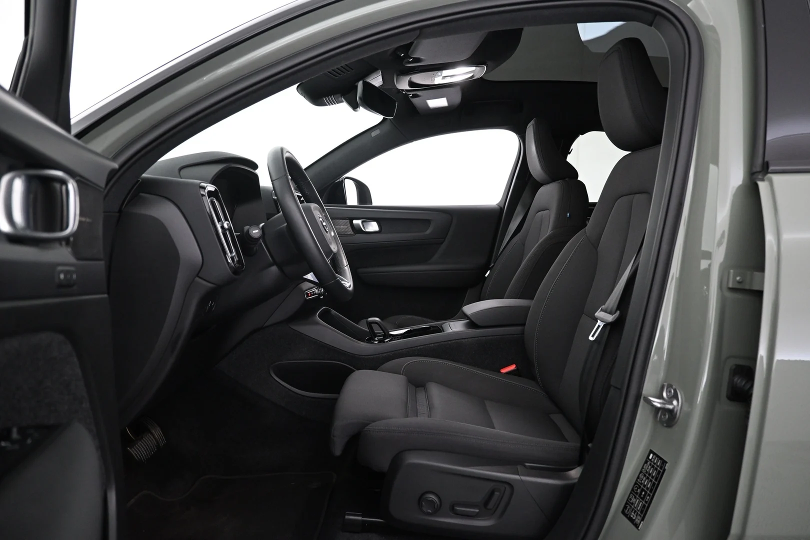 Car Image - 3PQmo4LGAjq4A4x3GRqp1n