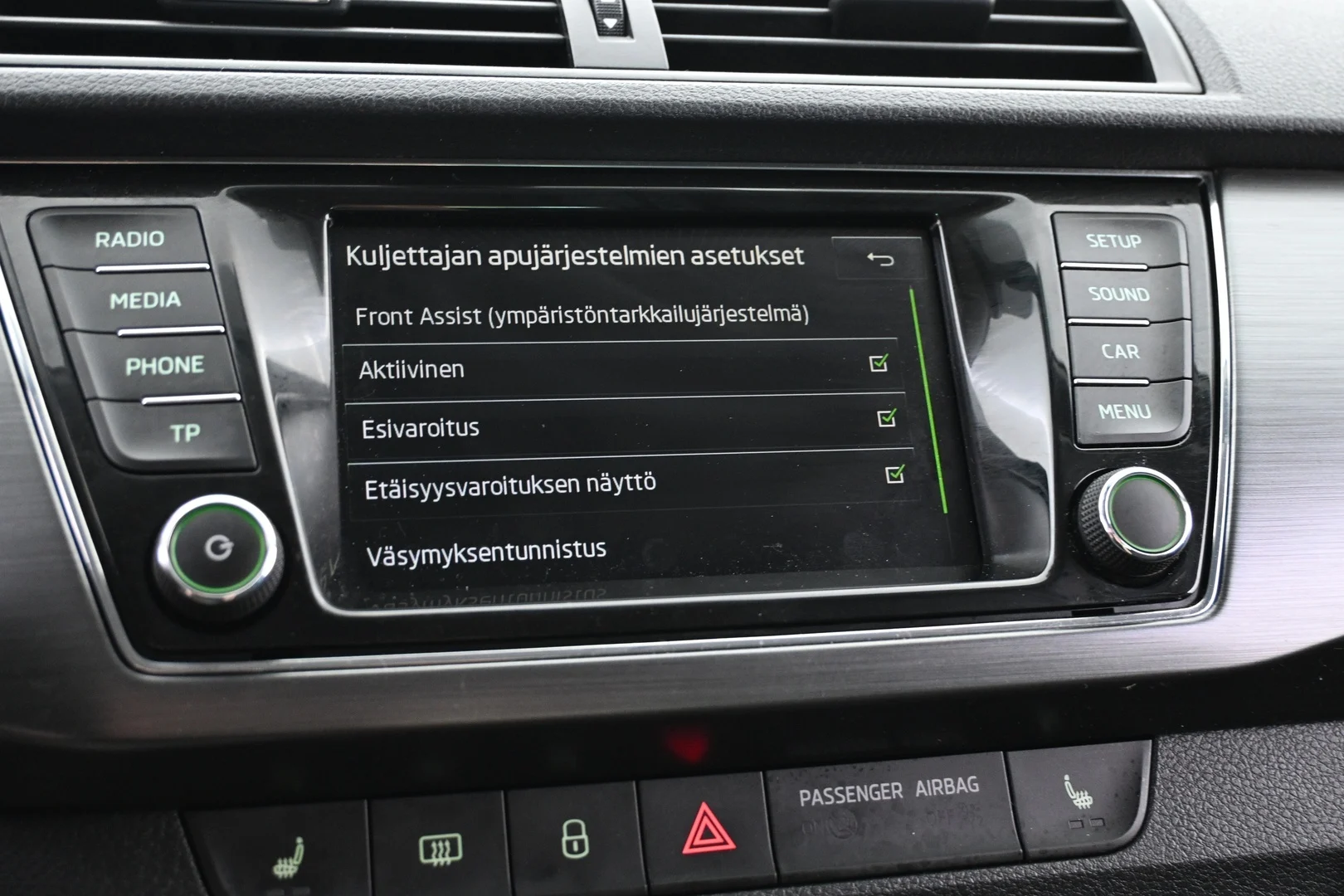 Car Image - 6lhMznVs6TXX85L2XpKu4Q