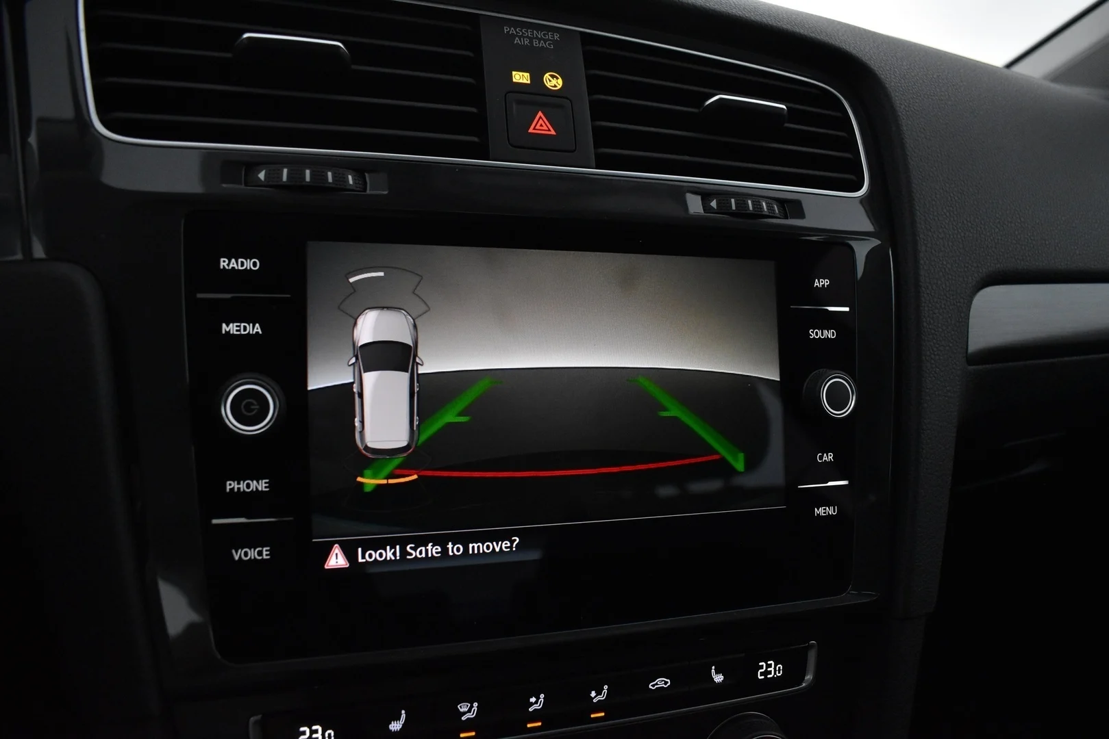 Car Image - 4x29MqTWQ68zV0LewozLQx