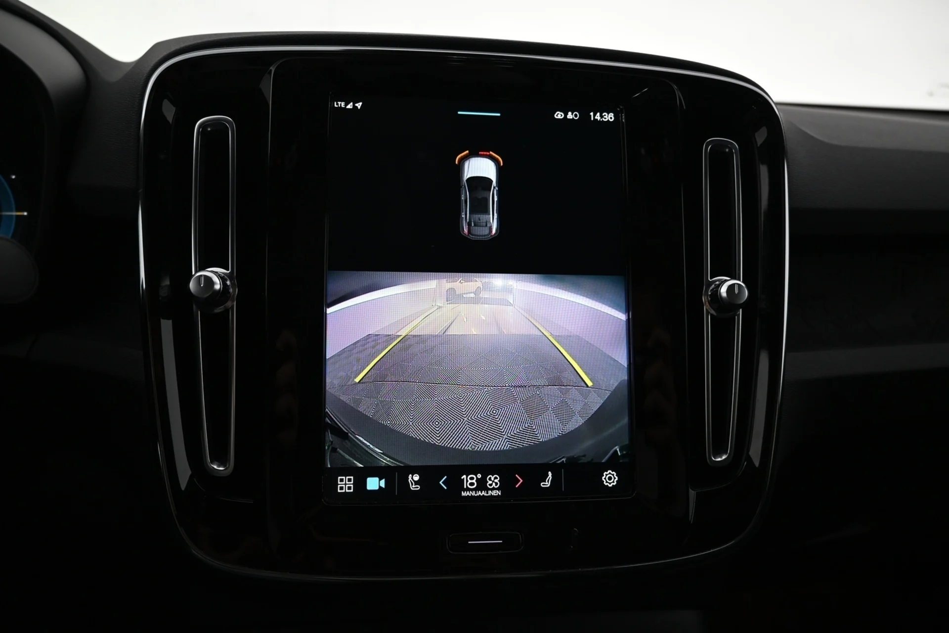 Car Image - xG4PUqfnUjIDeuW6HQeOh