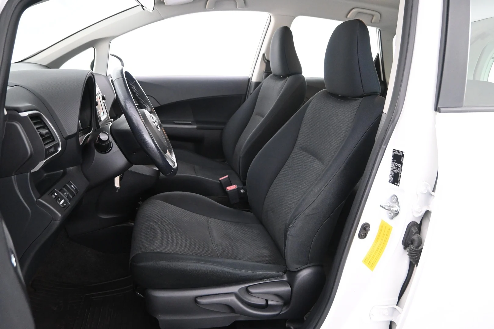 Car Image - 3uUEZmQM4RfNmrbs2m713t