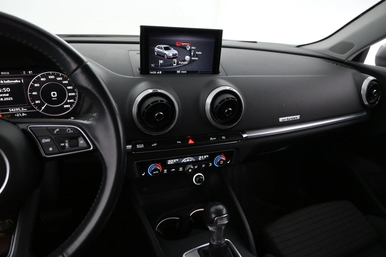 Car Image - 2kvzZBTPAZr8dDlwpZAtiB