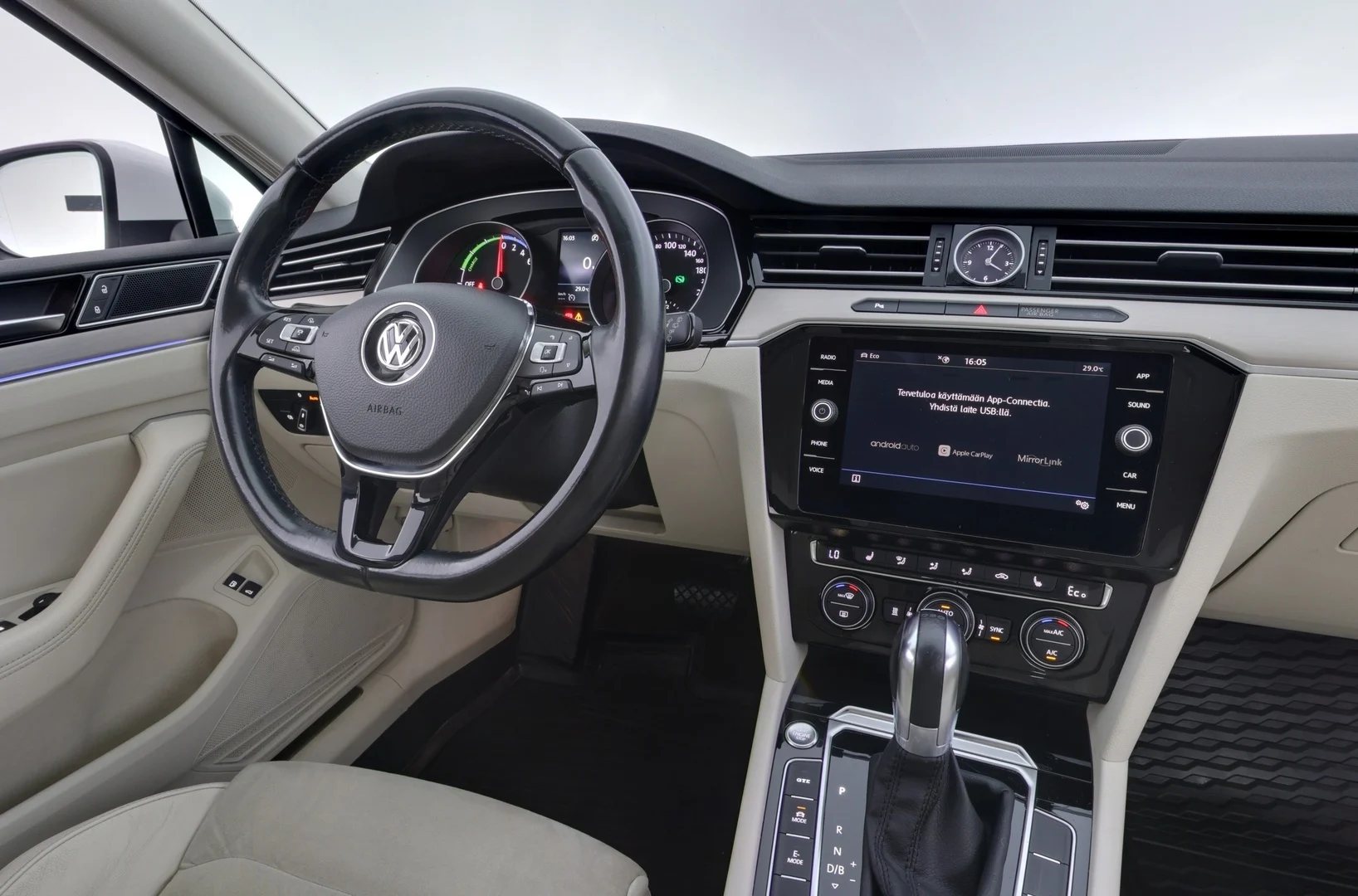 Car Image - 7cn4CmvgLgvDHSs0b8H5mv