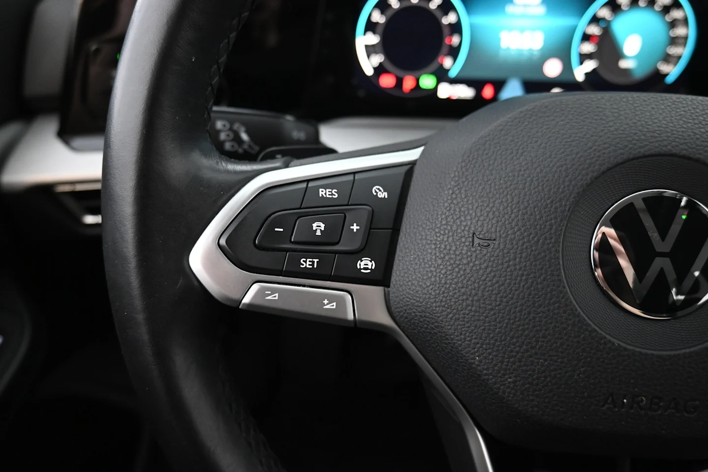 Car Image - 5pmd5VnyFREJ6jNsJHwIBt