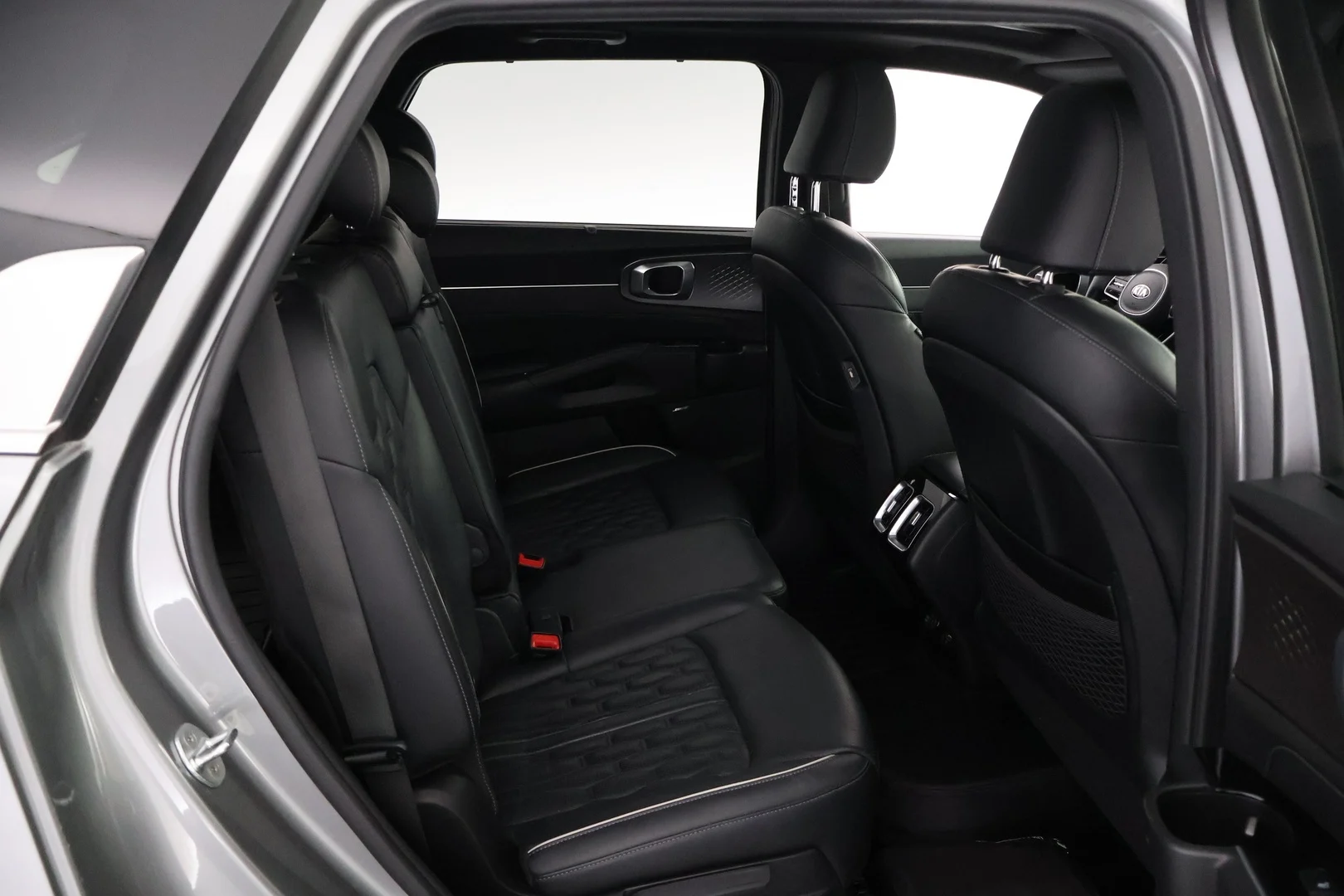 Car Image - 1Oh8HDA9EIpJNoNBcOuSWT