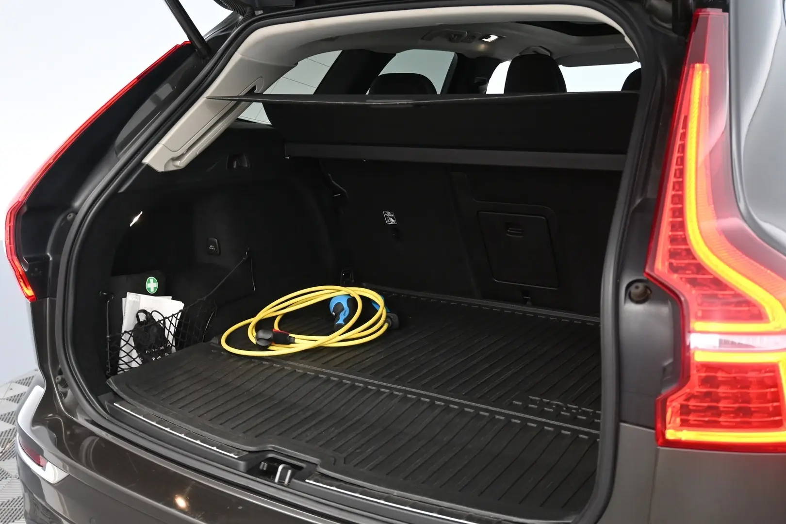 Car Image - 58VjdlnCMBxPGykfQ8peZU