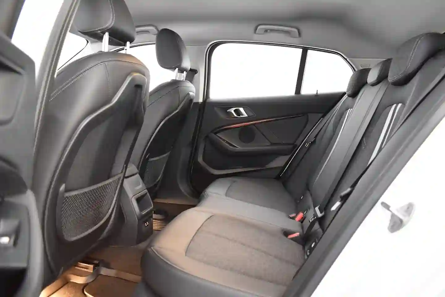 Car Image - 1xjtzKrP64jPVCPCDcc0Th