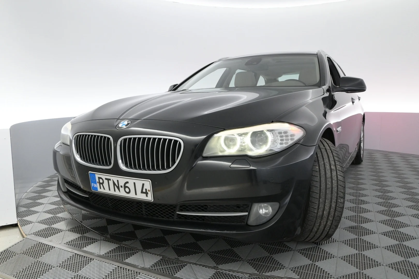 Car Image - 2vZQOpOj3PuWNVumlomGQr
