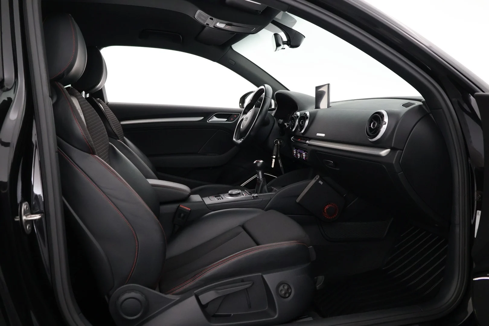 Car Image - 6apWrUNUeAkLcWQqoXQqsi