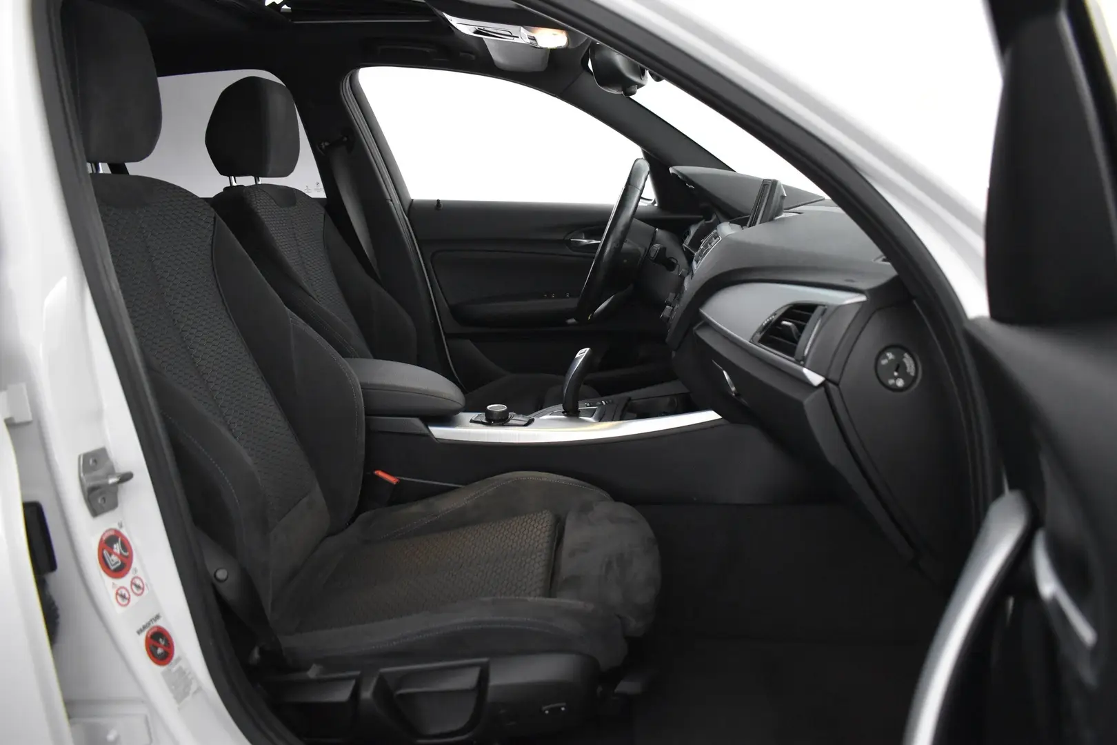 Car Image - 2317BbEbZl5hlPZ2otR4EF