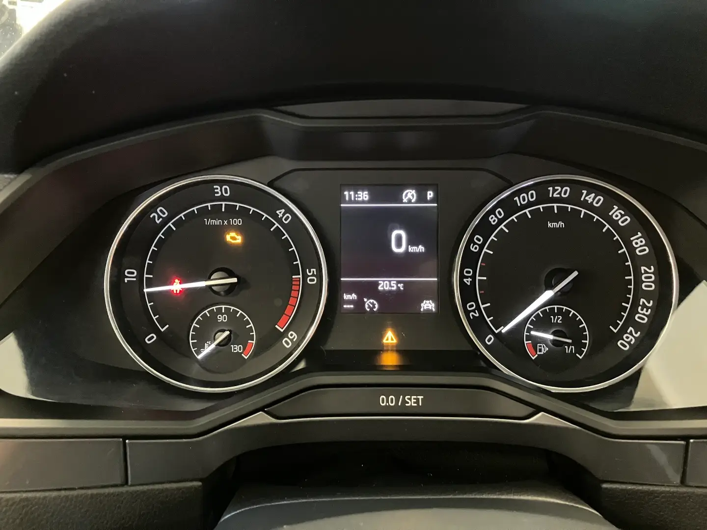 Car Image - 1GYt8zCfA90vLSVuf6sAfk