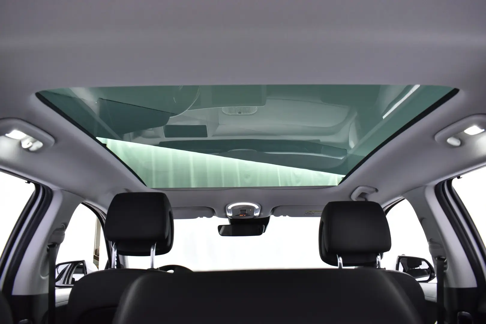 Car Image - 5pFK3cvWc9qWJDmHif7Uzc