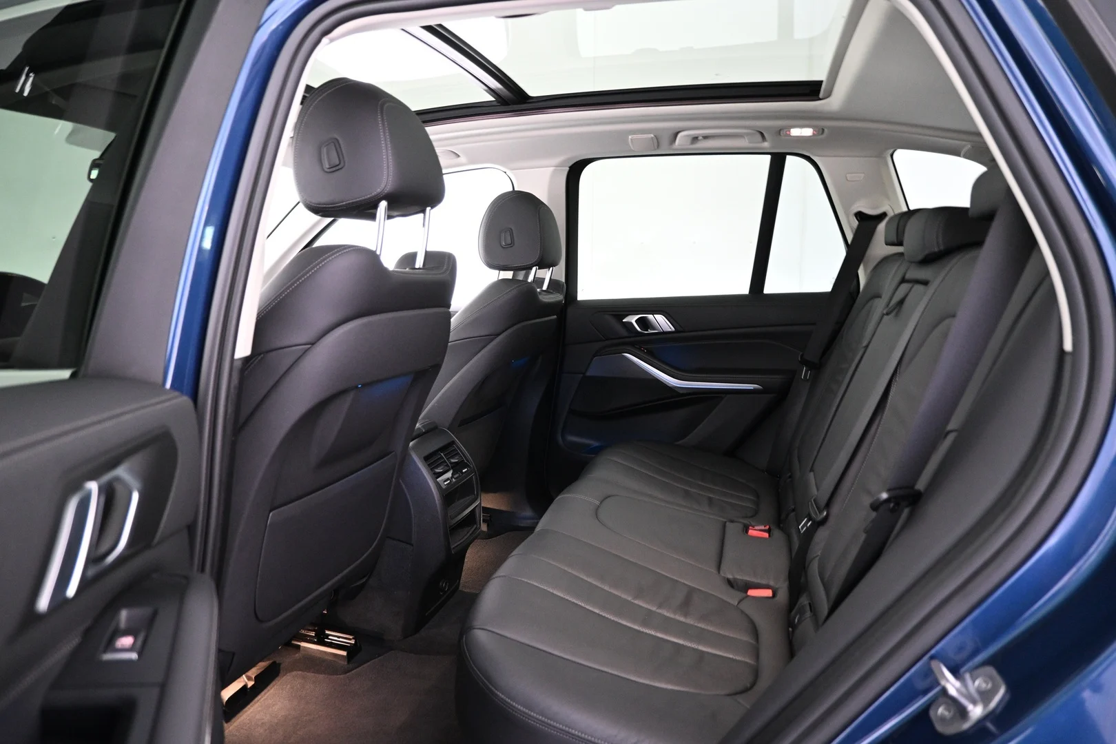 Car Image - 2Uiu79IUZ0EBfzUkx7Z2UZ