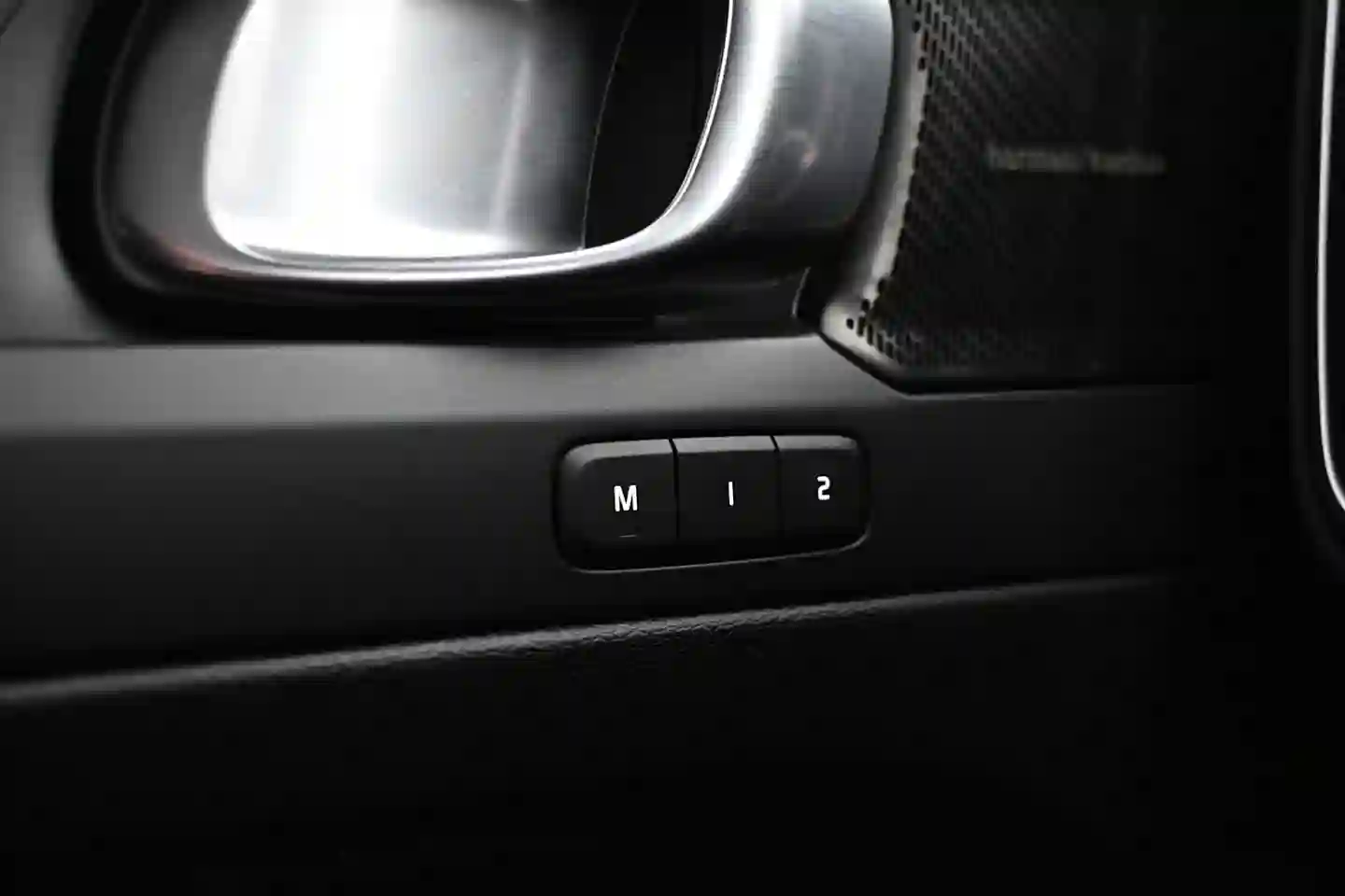 Car Image - 6UKbuzITK4E8LCB9dkqlAw