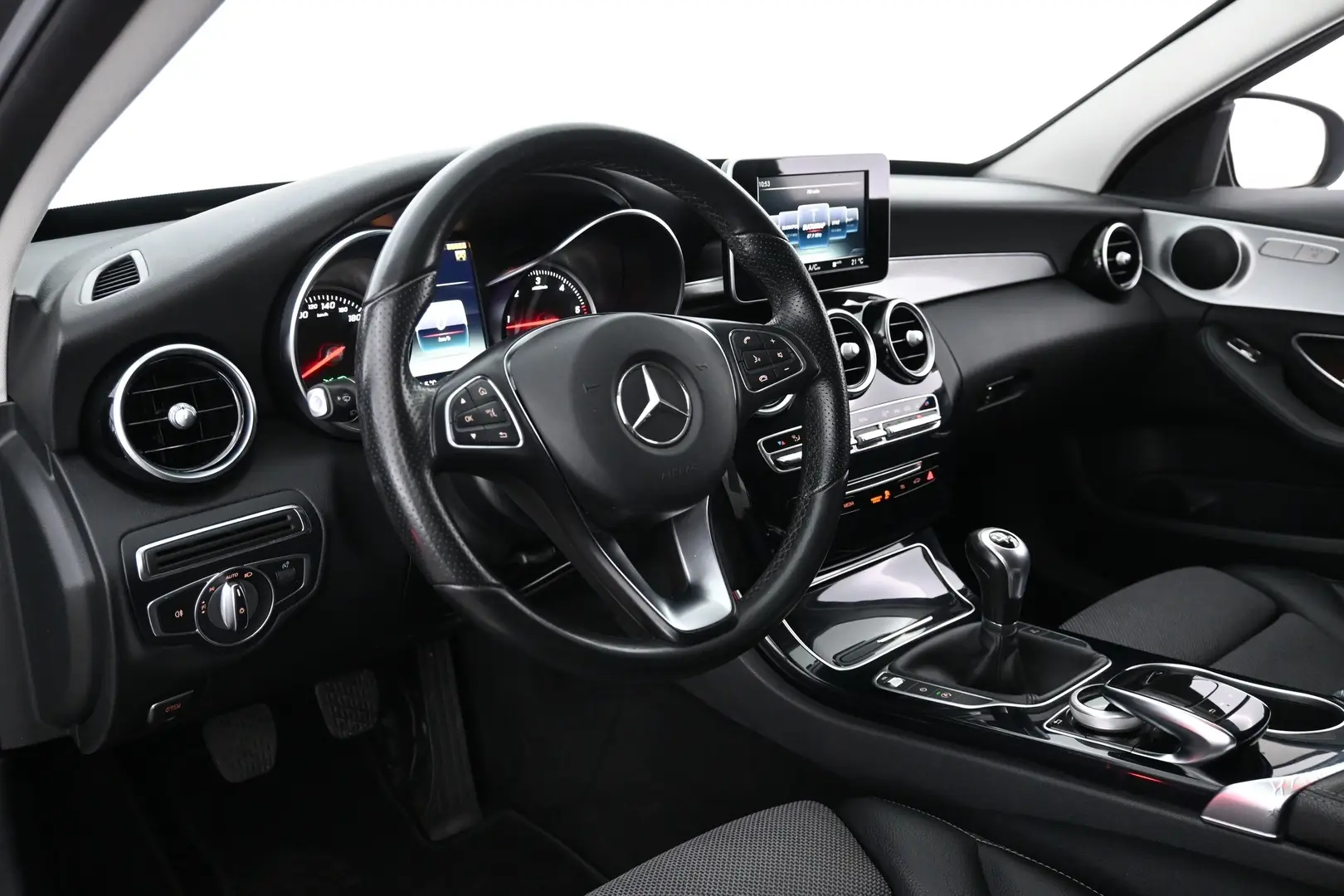 Car Image - 7vCJflPDz8YVoEScMIxAK