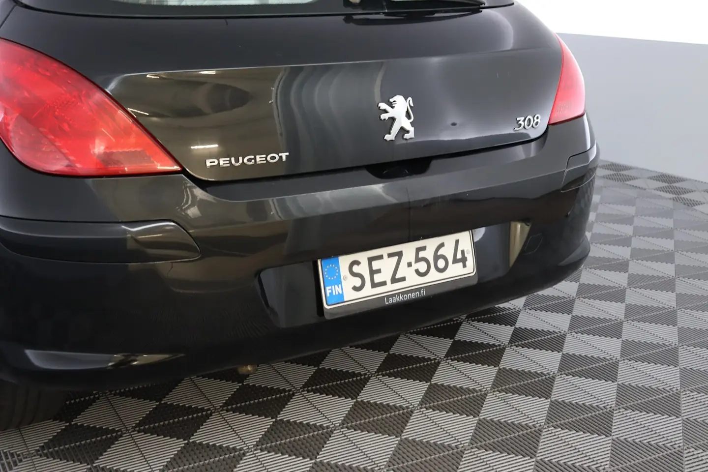 Car Image - 3tJnTDdvARh44gy9Vi4dfJ