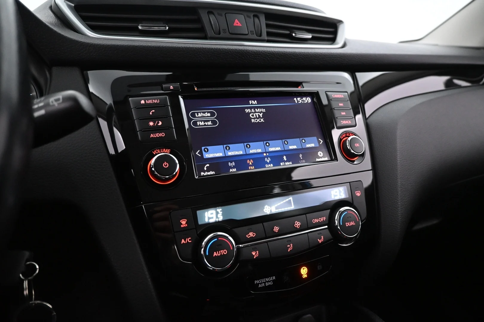 Car Image - NB9ER67XeQs2ujXOfAxdp