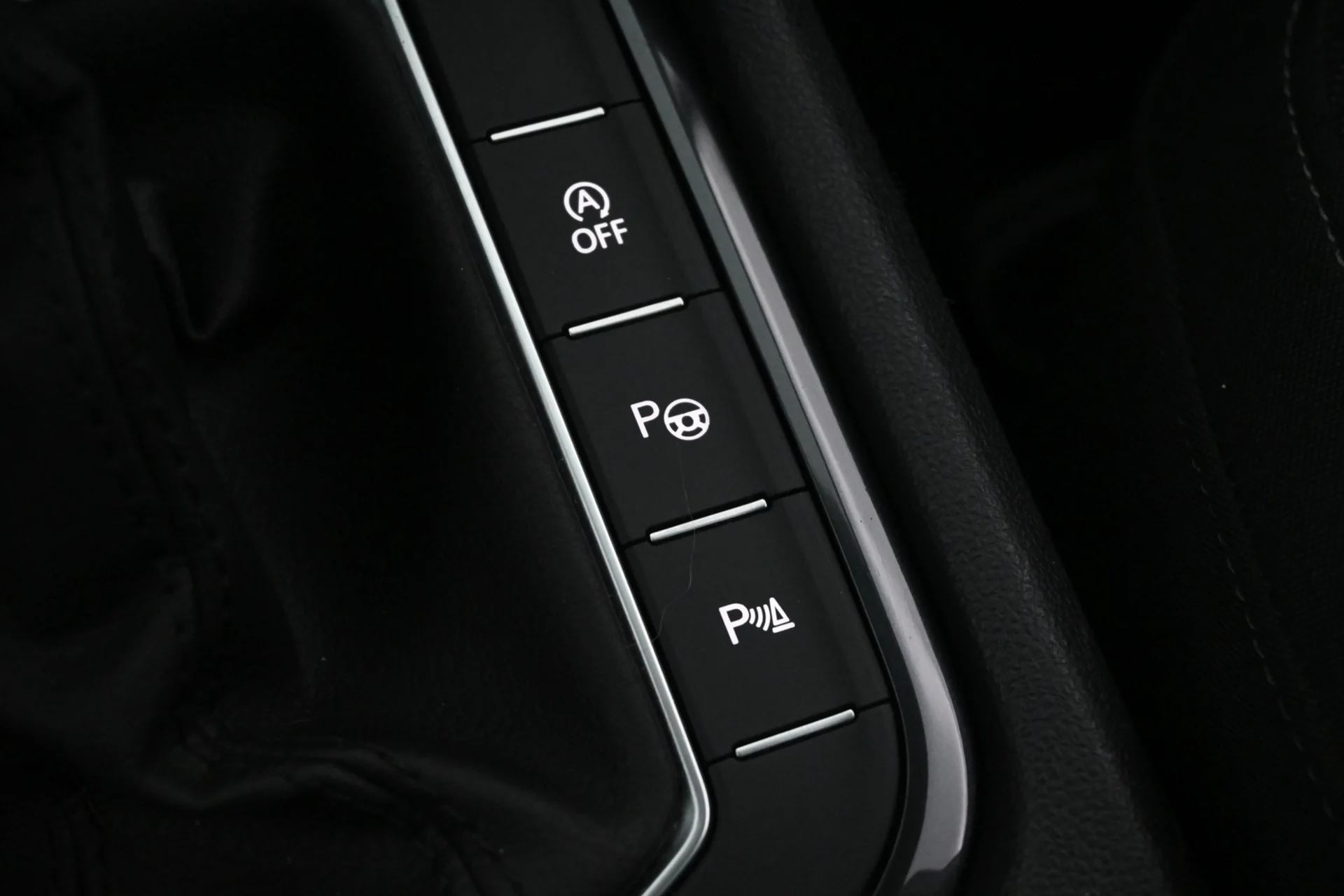 Car Image - 1MDQMv69anjWhttmJ2tJaQ