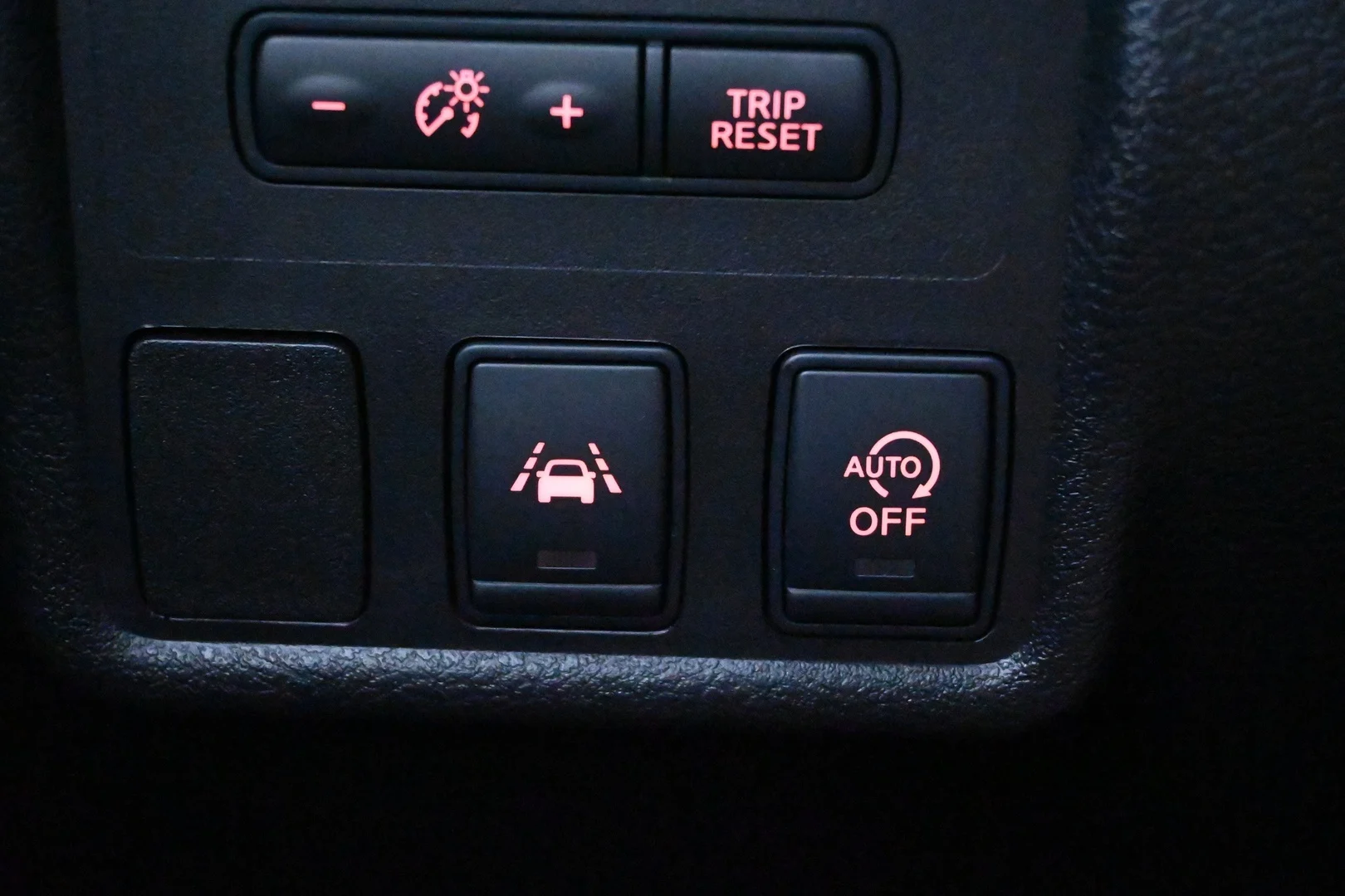 Car Image - 7z3uVVXJHhWO2Jc8QPwScZ