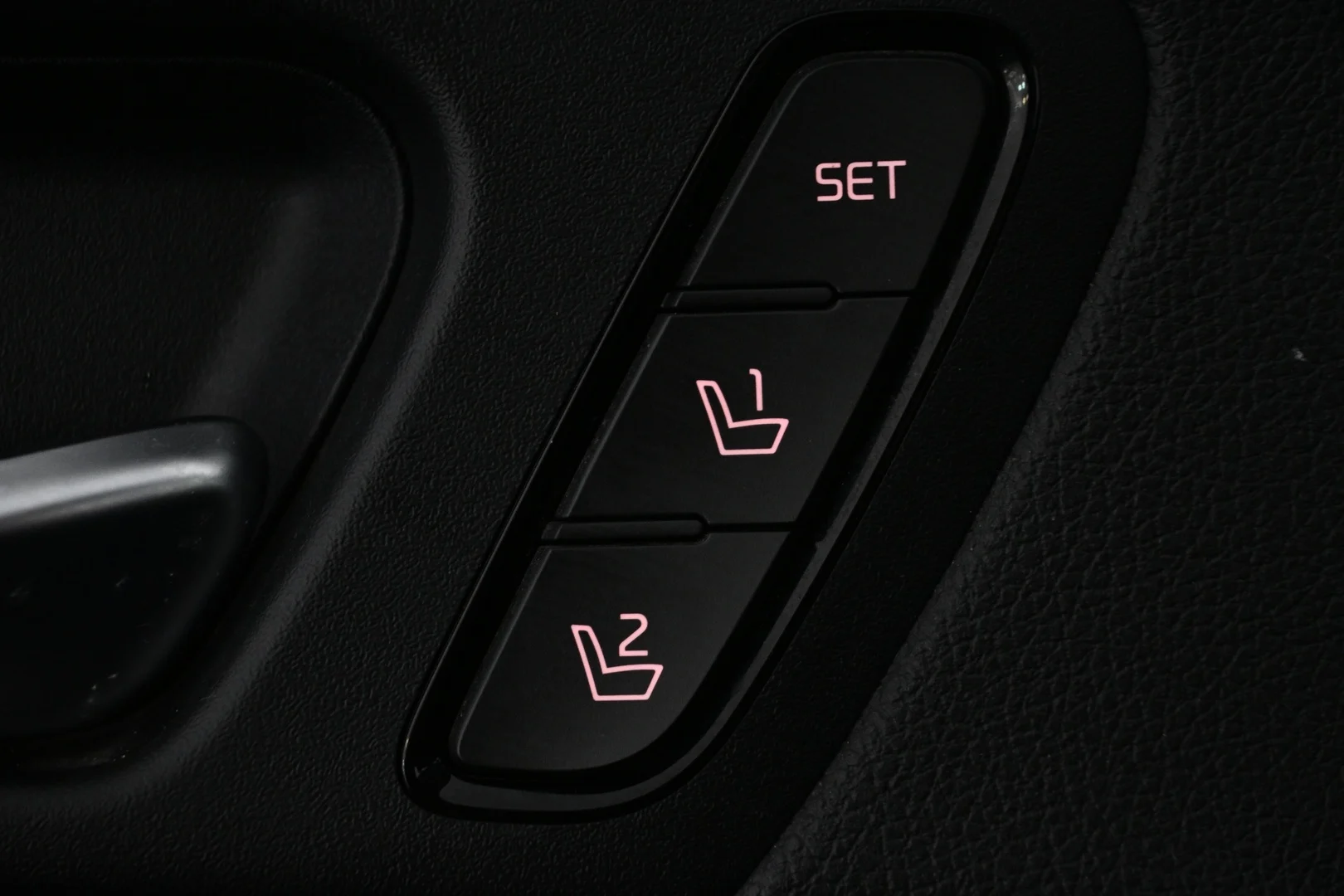 Car Image - 2BJAc4YleXh6Z2pWEYTUAB