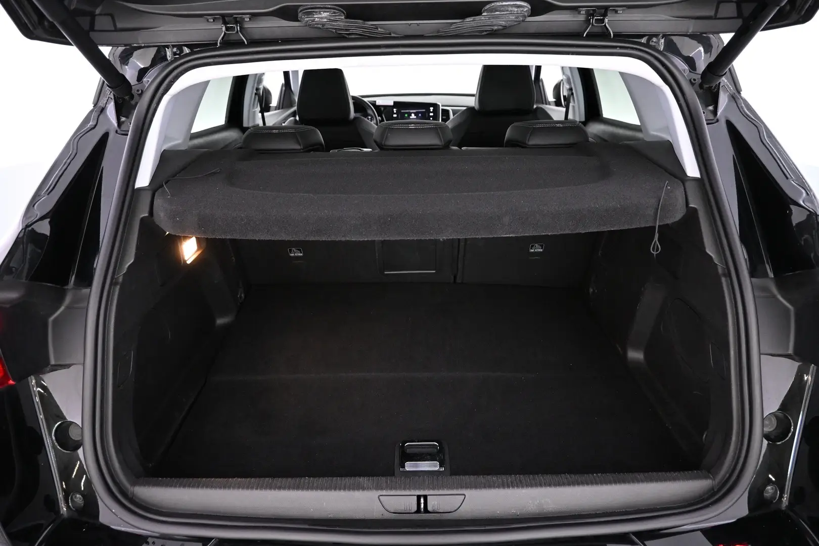 Car Image - 7pRjfkA7uoHeOJ2RVQLG4z