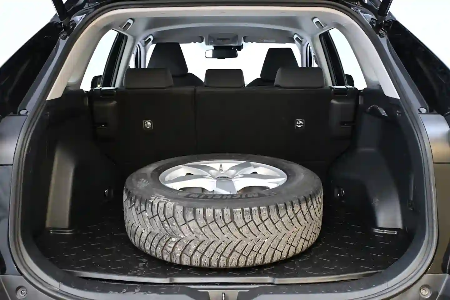 Car Image - 61YEtNx5Mond0WUjTs8CzE