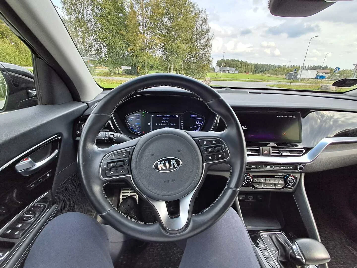 Car Image - wUcTHfliXlhlJaqEWqkXj