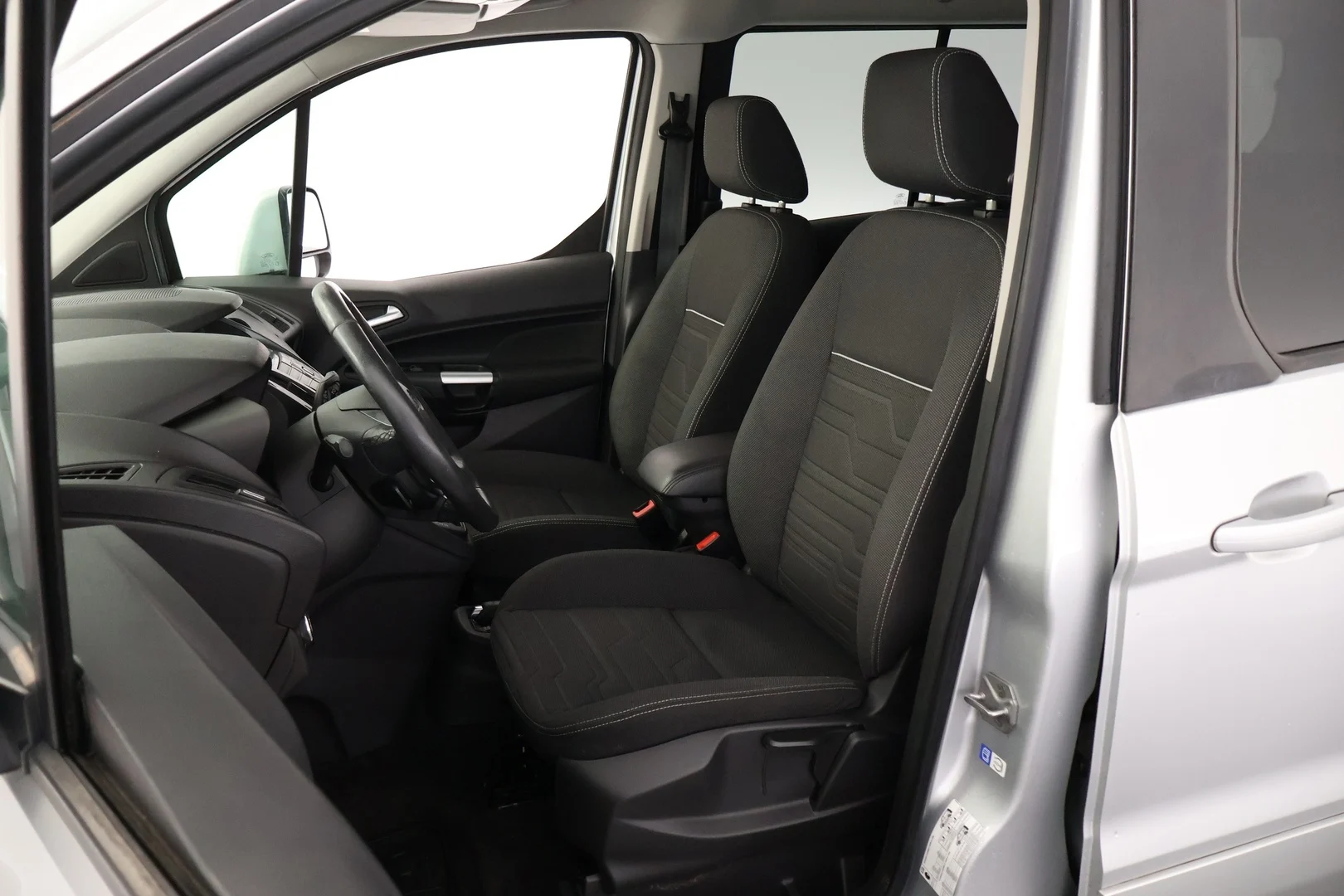 Car Image - 1gtpjNyzQn7qYCLwR1kwH3