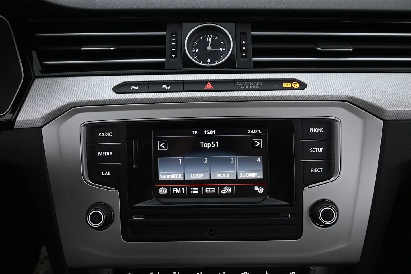 Car Image - 5Lk8D5xxhj55Hk9PhJi8Sb