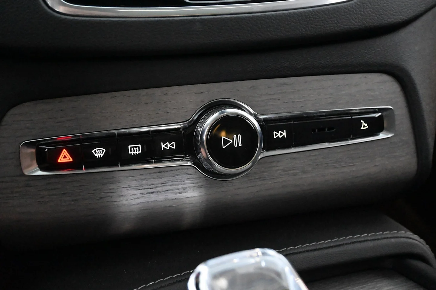 Car Image - 7h8SUBjdtpQz7vkv2F3MgF