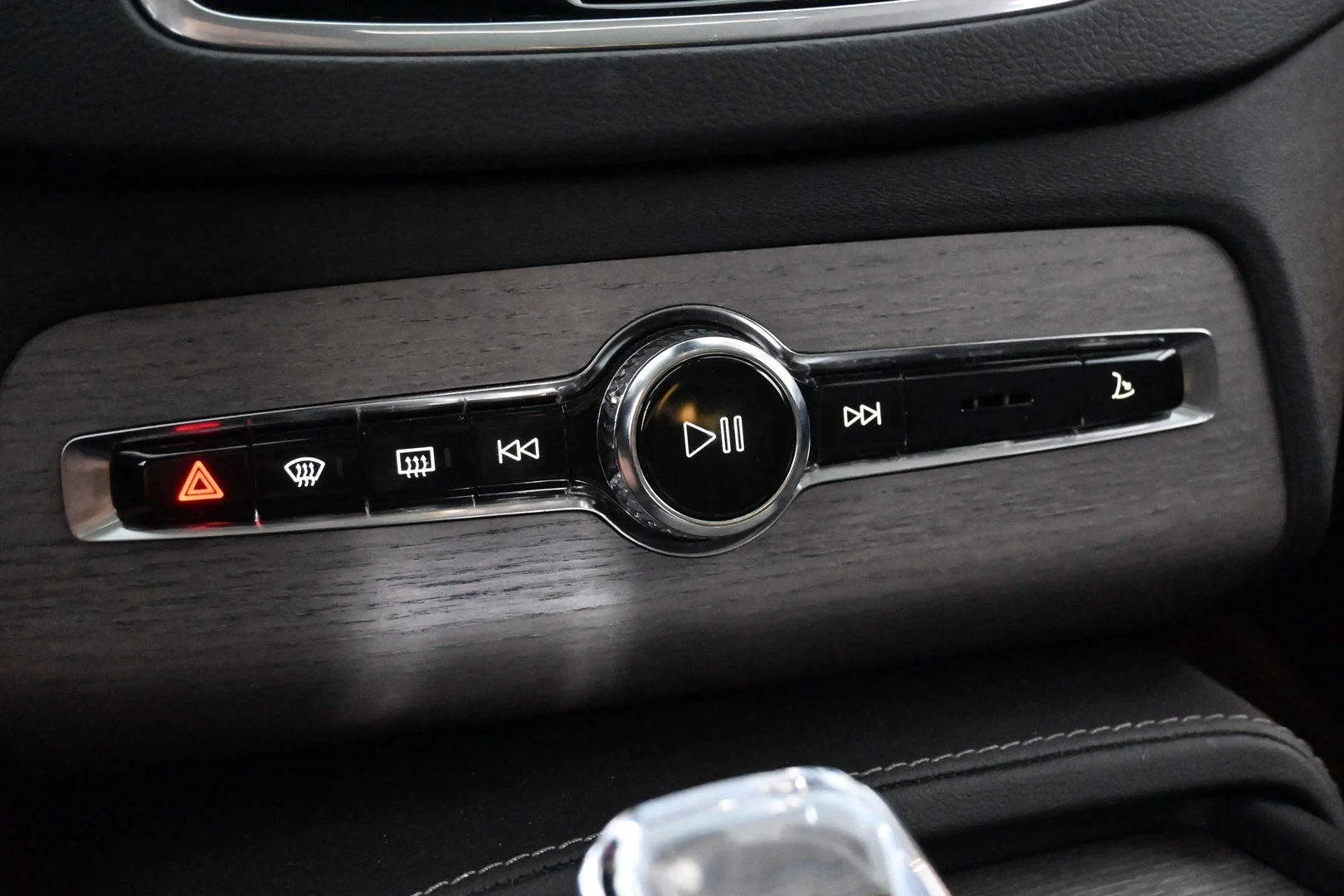 Car Image - 7h8SUBjdtpQz7vkv2F3MgF
