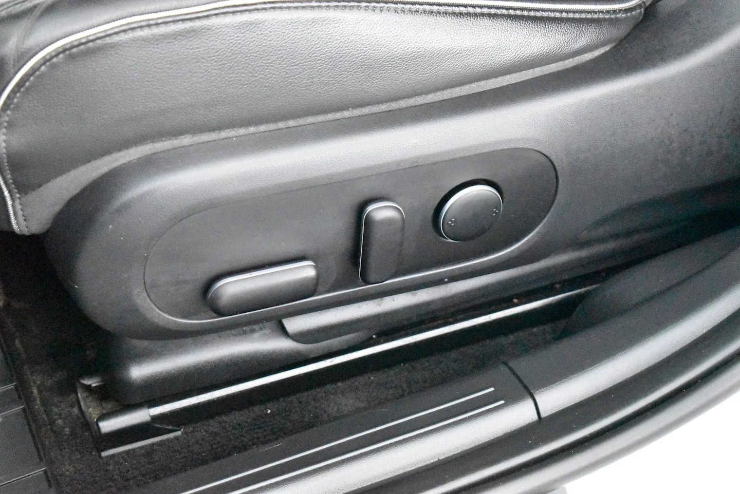 Car Image - 23sksTuB0nj7et6O7vlv6l