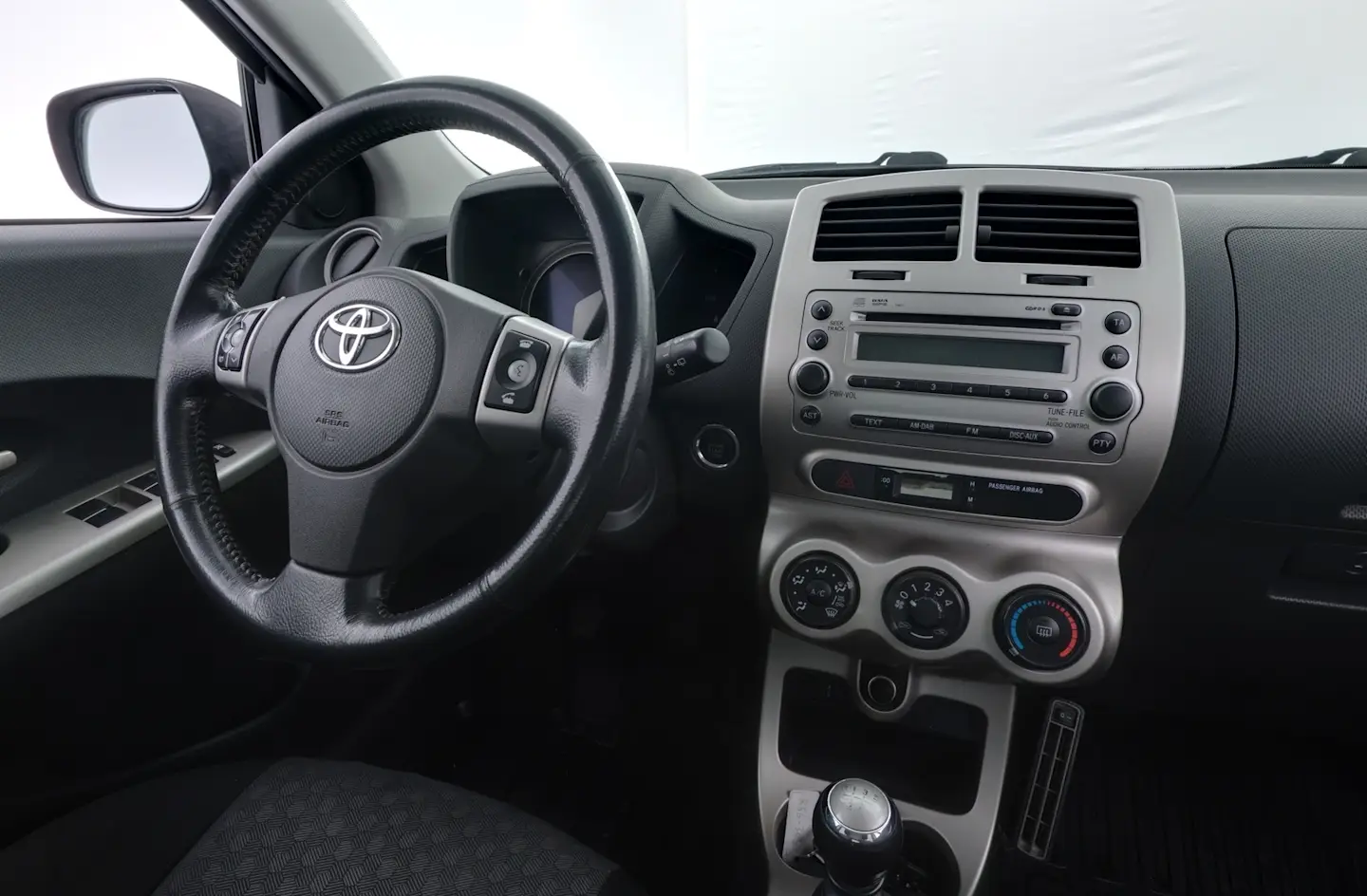 Car Image - 1PI52bHJ8EJa7rgqWoxKbf