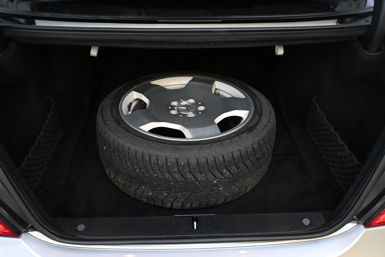 Car Image - 7tEewDUunmshCVIjZRu5lO