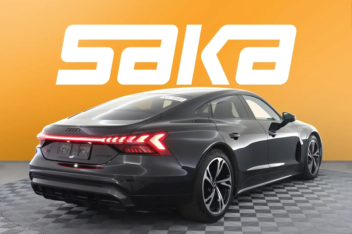Car Image - 1BzKyQcAr1FmMDbbFrQy1z