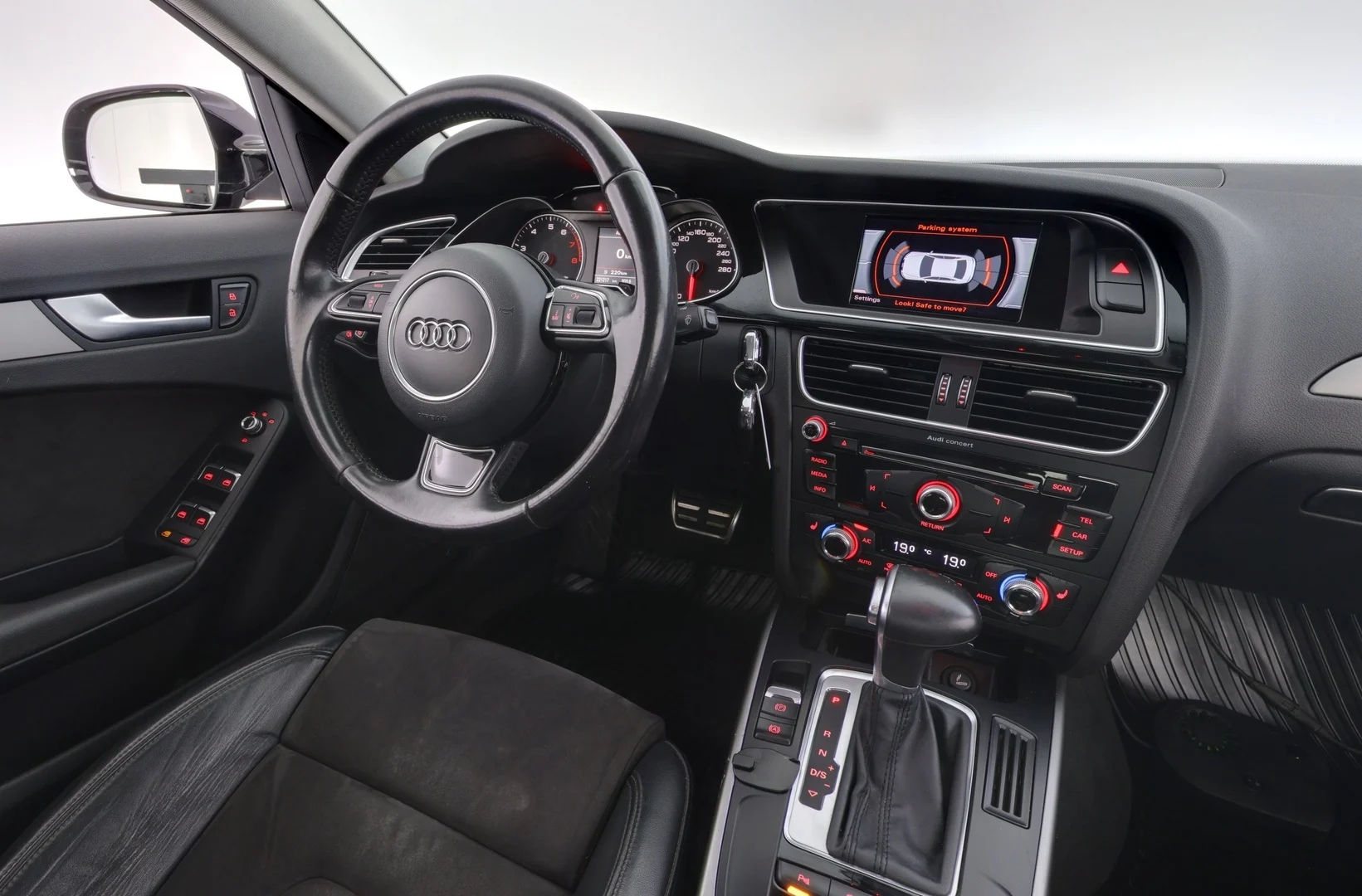 Car Image - 2WuYUUxFfh4GFkjy81bYw2