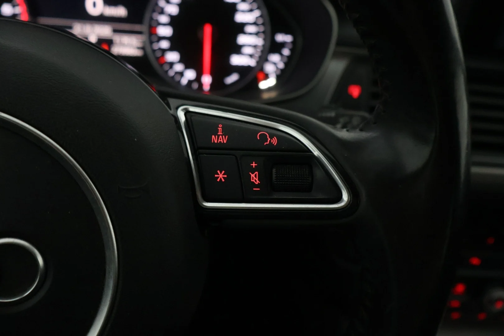 Car Image - swKq1PFKC0Qp8OAzpigU6