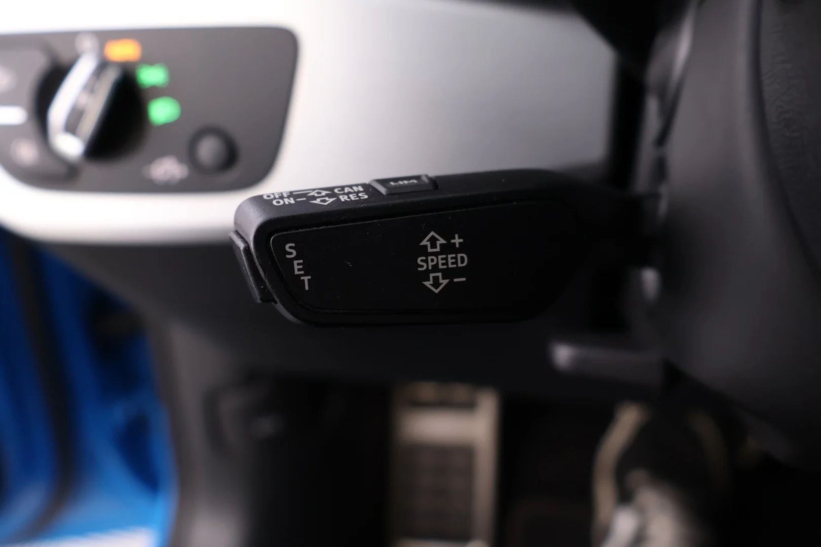Car Image - 7kuD5DtCrDcIbzlwBNrxSG