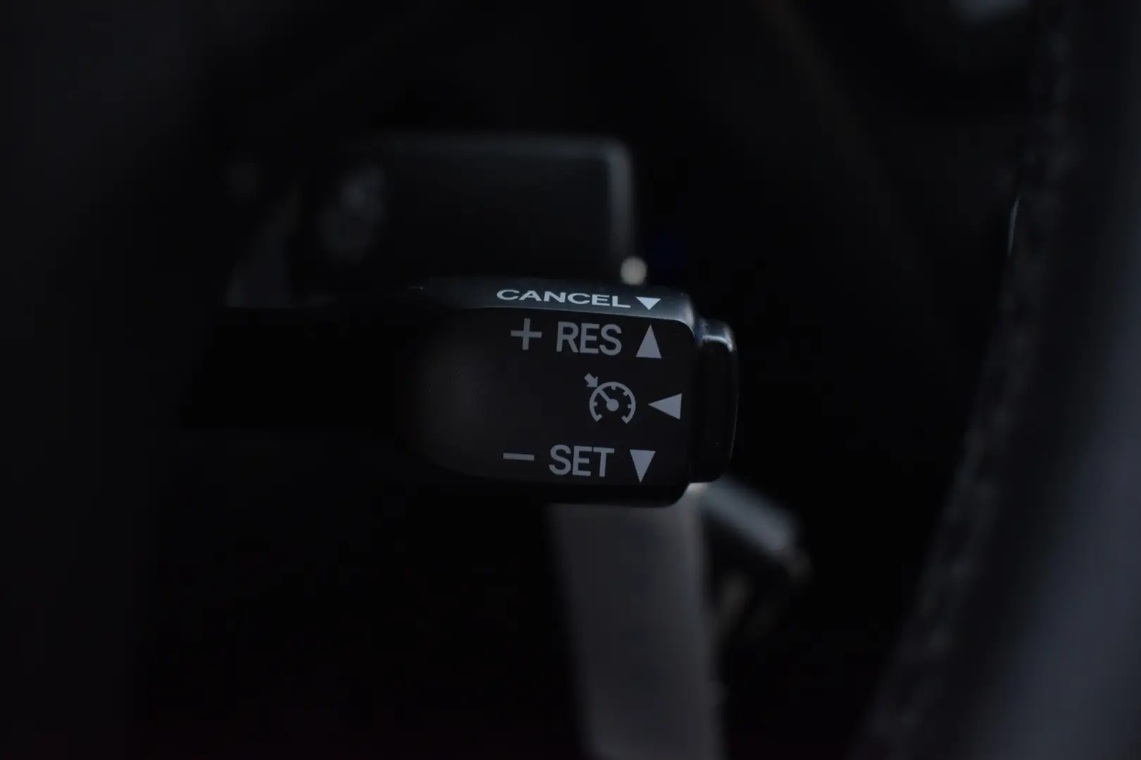Car Image - 6CrCPQNx2OB5SduDKEqmOu